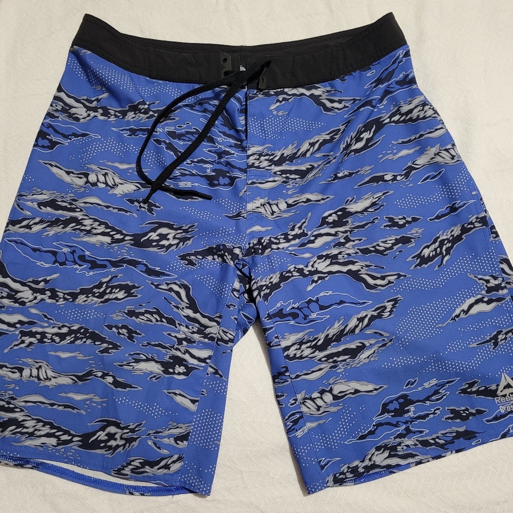 Men Reebok CROSSFIT shorts Size 30 color blue